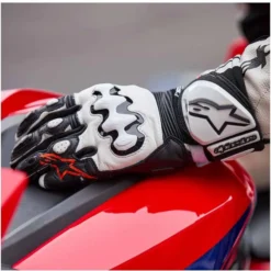GP Pro R4 Gloves