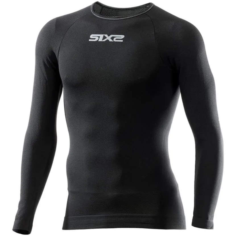 Long-sleeved T-shirt