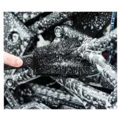 Two Prong Brush